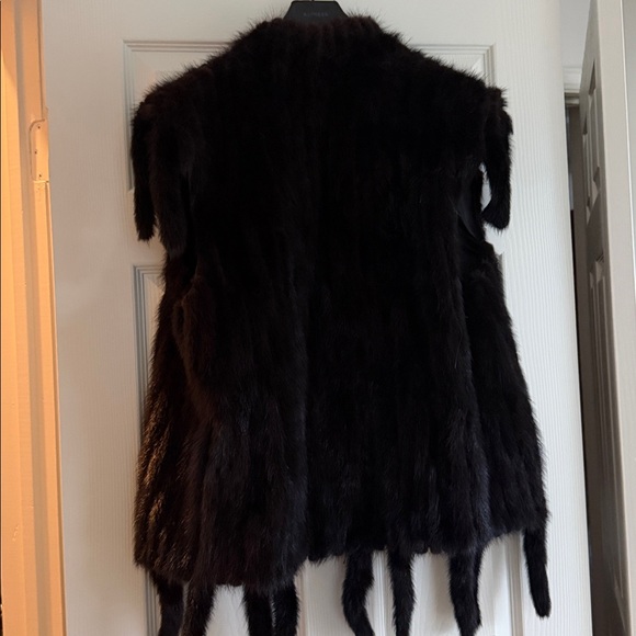 Elegan Brown Real Mink Fur Vest - Picture 3 of 16